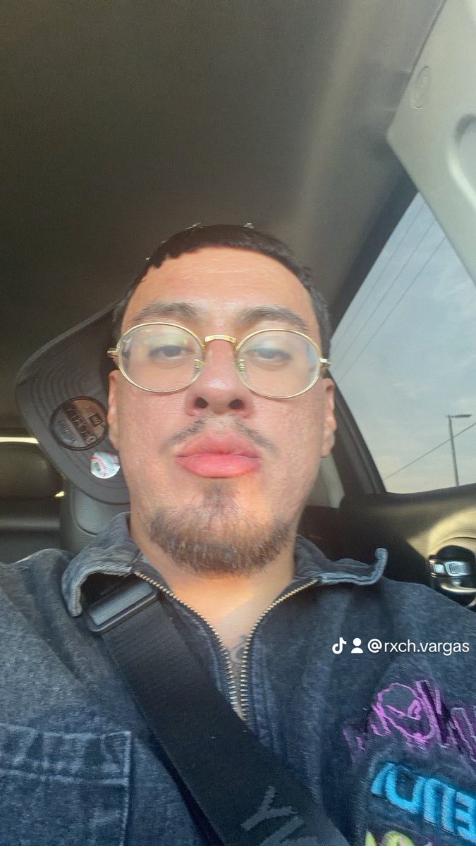 RXCHBRII's tweet photo. Big dick energy https://t.co/oNEecUXktA