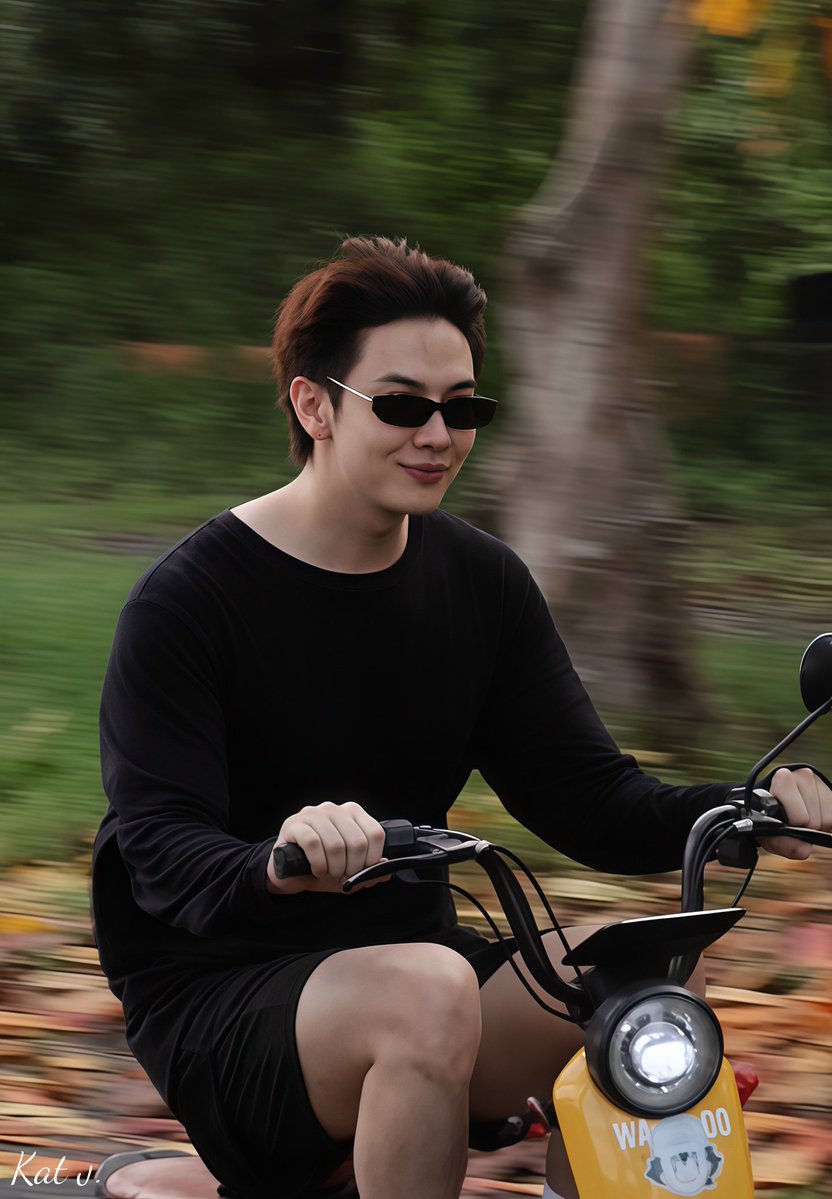 Kattyy1994's tweet photo. ไปซิ่งกับพี่ไหมน้อง 😎
#maxky_rp
#แม็กกี้รชต https://t.co/ZwIV40aplH