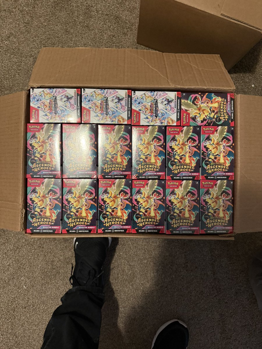 HomiesSoles3's tweet photo. Who wants one ? #pokemon https://t.co/8xgLqQJDnp