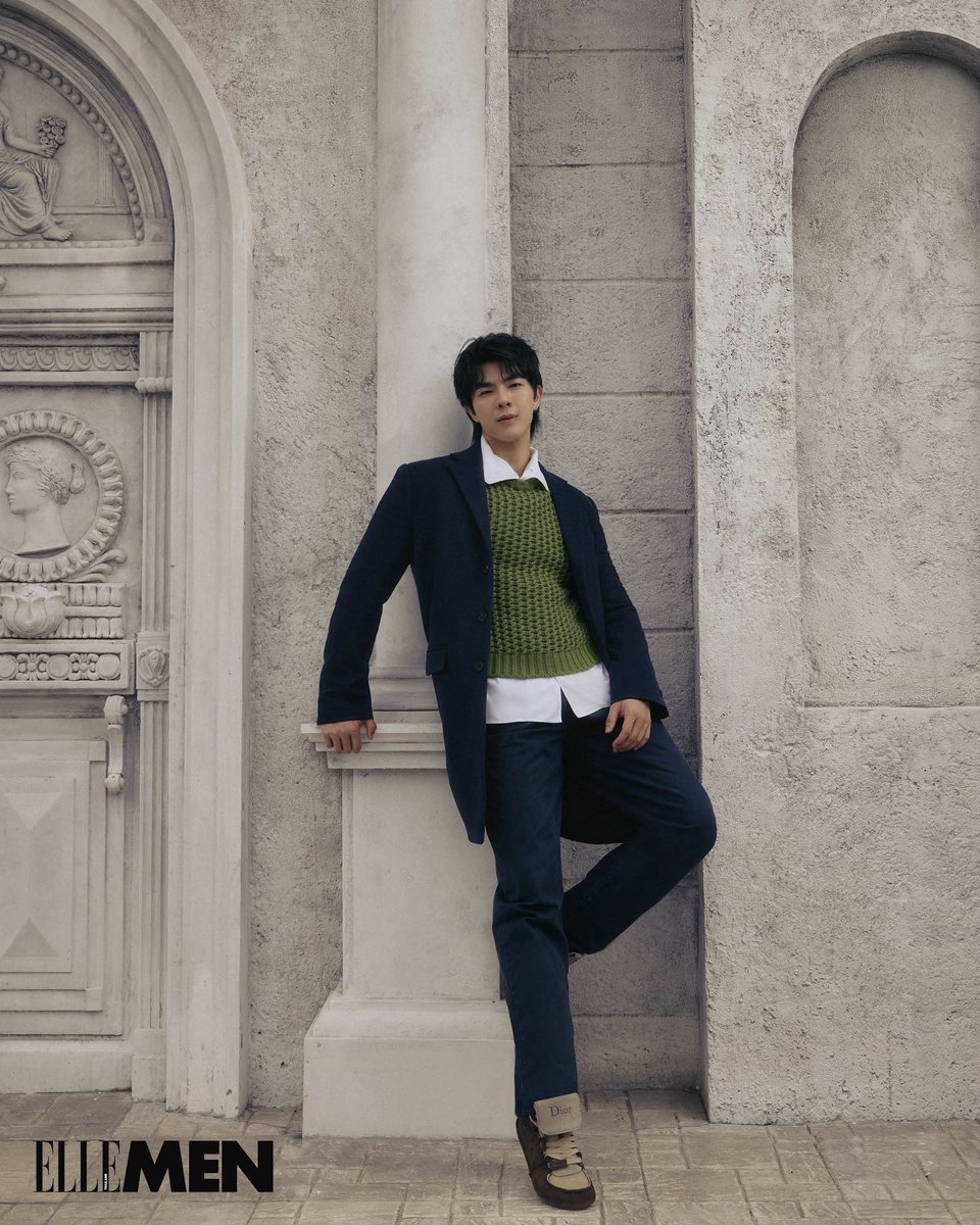 arasmileee's tweet photo. Mile serving relaxed charm in every frame.
#MilePhakphum
#ElleMenAndMilePhakphum
#DiorSpring27 #Dior https://t.co/8XxW9SPQZQ
