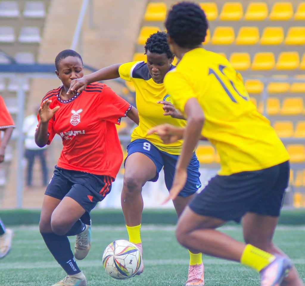 ura_lfc's tweet photo. FRIENDLY MATCH | FULL-TIME 

Yesterday At Hamz stadium, the Women Tax Collectors secured a 3–0 victory over Dream Girls FC. 💪🏽🔥

⚽ Namataka Proscovia
⚽ Komushaba Beatrice
⚽ Zaina Namuleme

#URALadiesFC | #OneTeamOneDream https://t.co/xZdMxw06wn