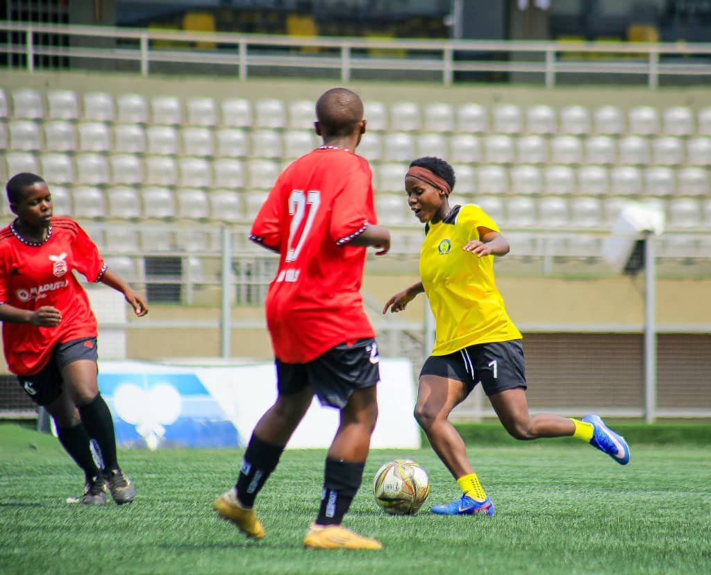 ura_lfc's tweet photo. FRIENDLY MATCH | FULL-TIME 

Yesterday At Hamz stadium, the Women Tax Collectors secured a 3–0 victory over Dream Girls FC. 💪🏽🔥

⚽ Namataka Proscovia
⚽ Komushaba Beatrice
⚽ Zaina Namuleme

#URALadiesFC | #OneTeamOneDream https://t.co/xZdMxw06wn