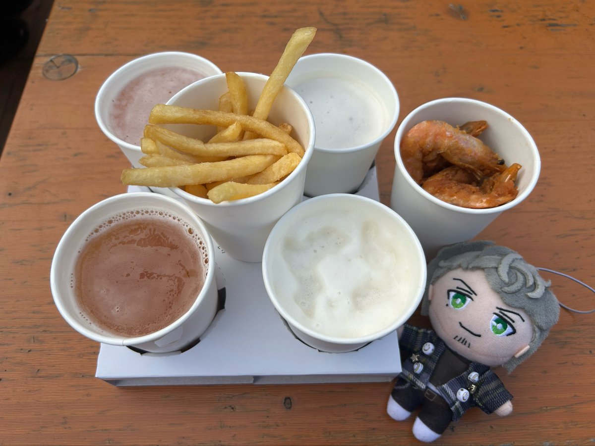 16tein_nuinui's tweet photo. 飲み比べセットだよ！どれからいく？どれからいく？٩(ˊᗜˋ*)و https://t.co/esQcLj2M4U