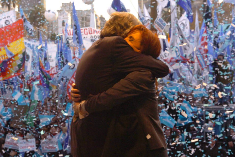 jeongincarp's tweet photo. para mi esta es la foto más romántica que existe https://t.co/A0mk2fLFBH
