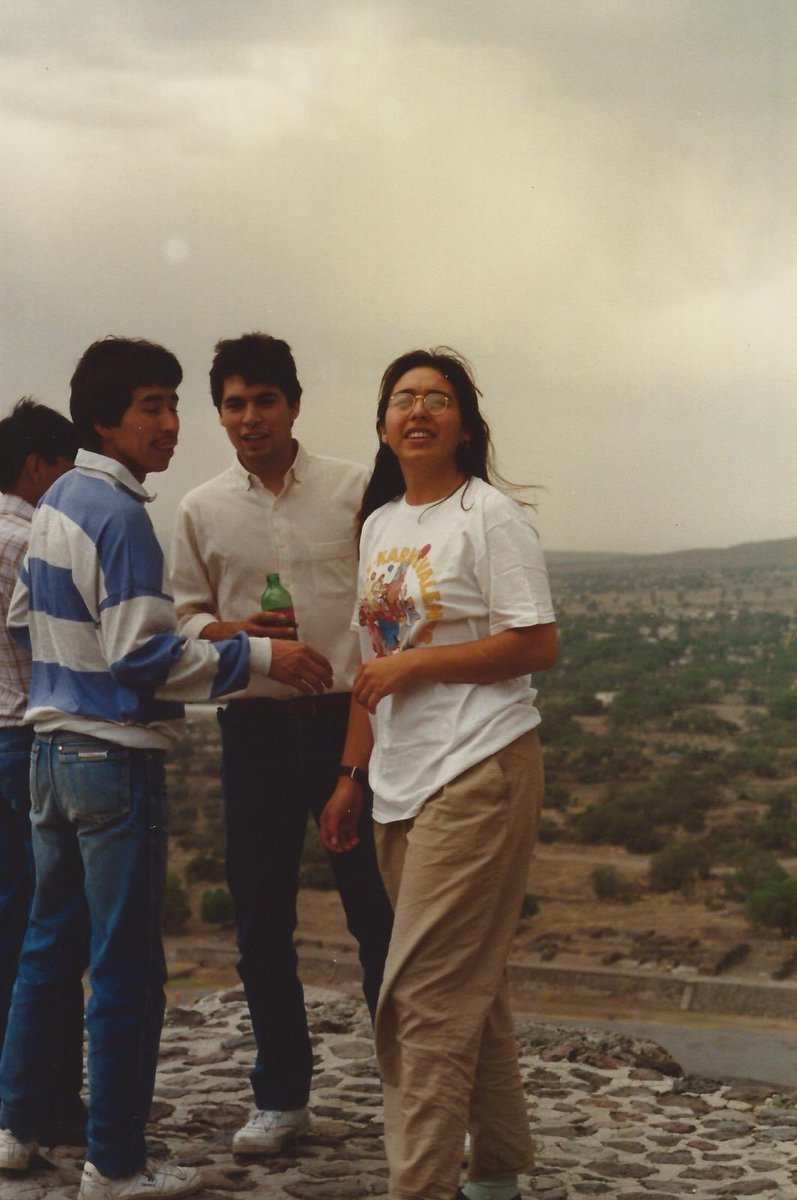 criveragarza's tweet photo. LILIANA RiVERA GARZA (4 de octubre 1969 13:47 - 16 julio 1990 5:00). No te olvidamos, Liliana, y no nos olvides. Seguimos a tu lado, escuchando tus historias, riéndonos de tus chistes, creyendo en que otro tipo de amor es posible. Otra vida #JusticiaParaLiliana #JusticiaParaTodas https://t.co/PpIABKxLYt