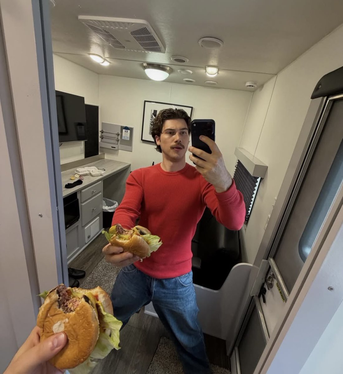 fareroute's tweet photo. #BURGER https://t.co/W9NseJqUAm