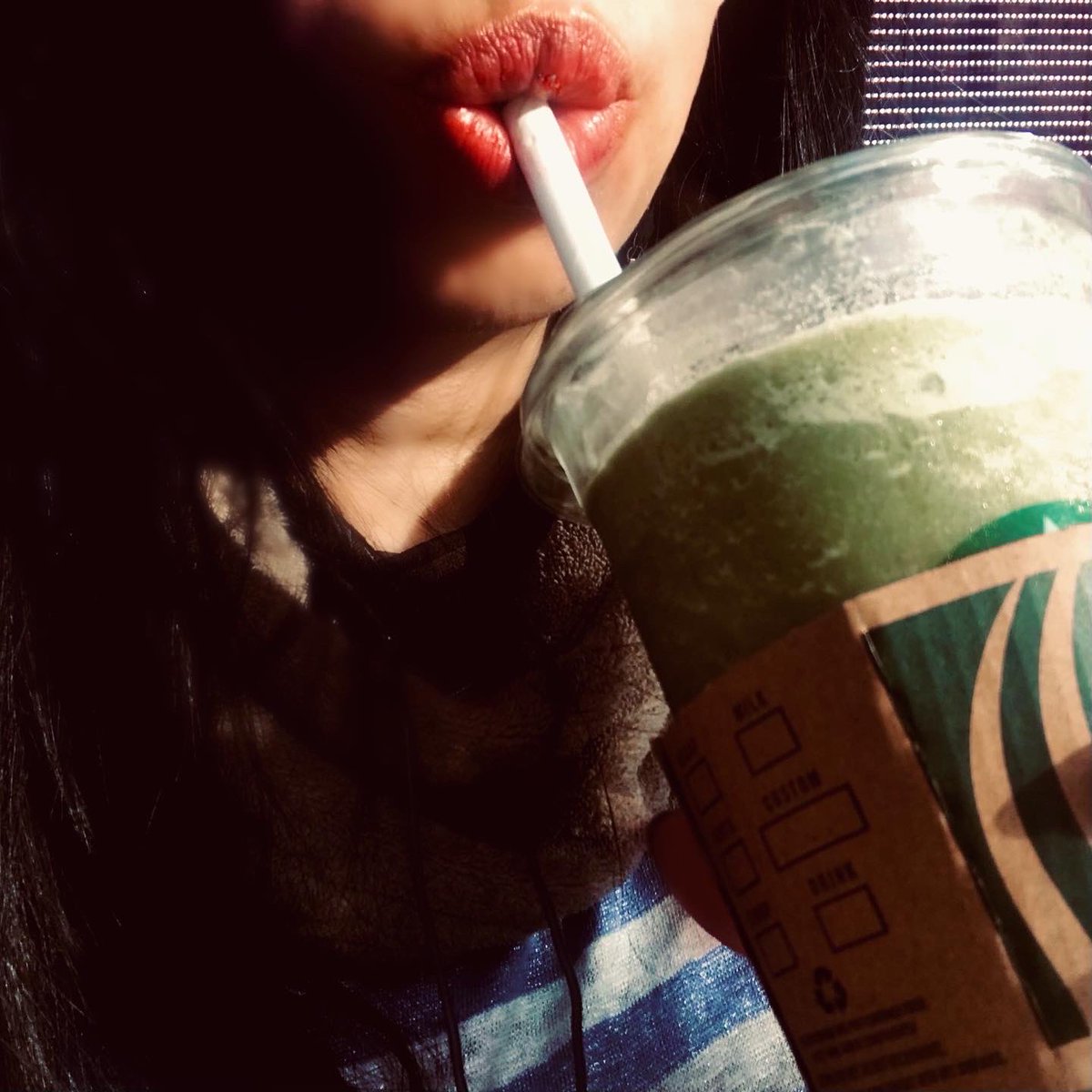 sngo1982's tweet photo. #foodie #foodporn ~ having an iced #matcha #greentea Frappuccino, after looking at yummy #cakes & random icandy around #Melbourne ๐๐๐ต๐ฅคโจ๐ฐ๐ https://t.co/5iiBaEtxbh