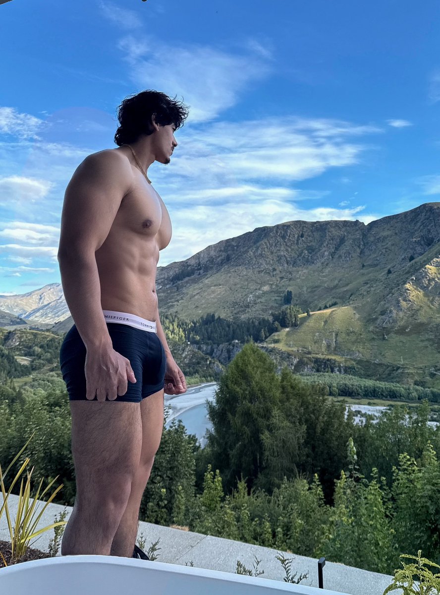sujkhadkaa's tweet photo. Rate the view on a scale 1/10? https://t.co/JHgvobUIf0