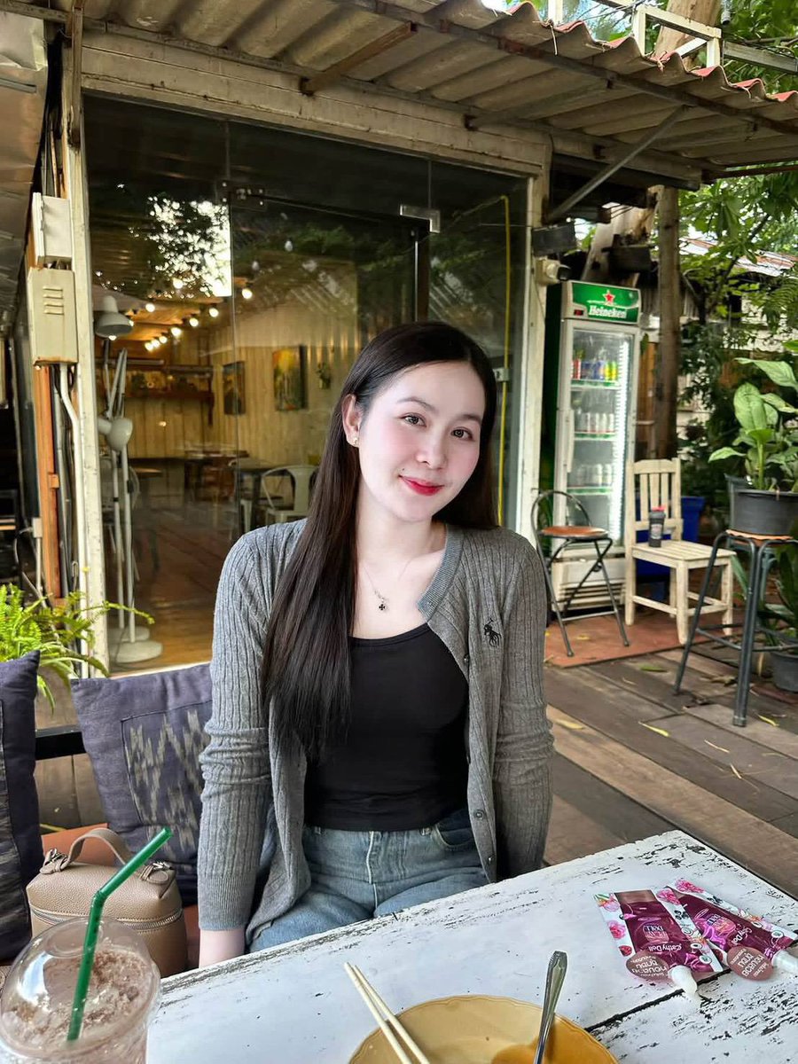 ArianneKrawq's tweet photo. 😘🍒🍒🍒🍒✨"ตอนแรกก็ไม่เชื่อ จนกระทั่งลองใช้เอง... ไอเทมลับที่บิวตี้บล็อกเกอร์เกาหลีโหวตให้เป็นอันดับ 1!" 💖 ครีมกันแดดเนื้อซูเฟล่ บางเบา คุมมันนาน🌸⭐⭐⭐

🌟6️⃣00/1  #รับงานสุขสวัสดิ์

 #รับงานพระราม2
 #รับงานพระราม 2
.
    🆔  :  auriu778  

💫 https://t.co/Ahb7GvRDMU
. https://t.co/wUnGk7GtyY
