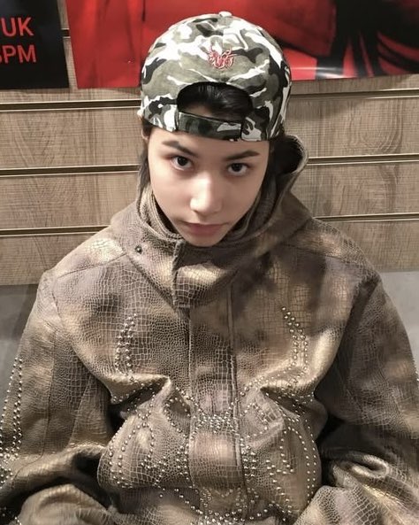 jourdainfan's tweet photo. 🧢 #louis https://t.co/QjjmdDskpa