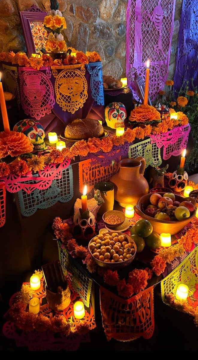 yoongisoytugata's tweet photo. YA HUELO A NUESTROS MUERTOS VENIR YA CAIGANLE A LAS CASAS 🗣️ https://t.co/8EB38CZyOW