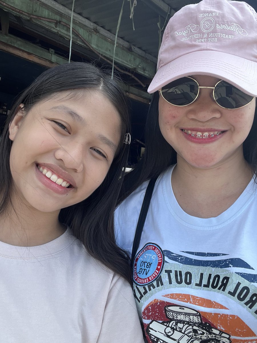 Sicangd10's tweet photo. See you our living doll at SM clark🩷@carmelle_lite no matter what i will go to you kahit 2hrs sleep palang kami🤗 fighting for you 💪 https://t.co/q0PR0gOnSl