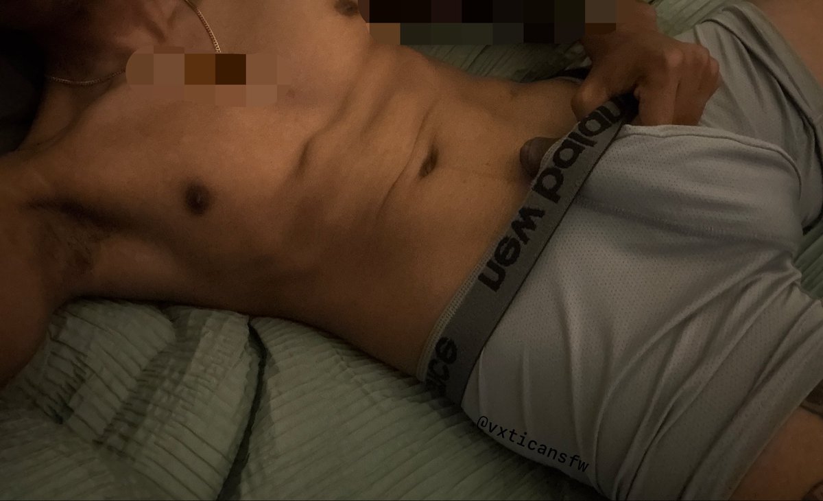 vxticansfw's tweet photo. bulge before bed

nsfw nsfwtwt moots moothunt https://t.co/H6a8T4pQAJ