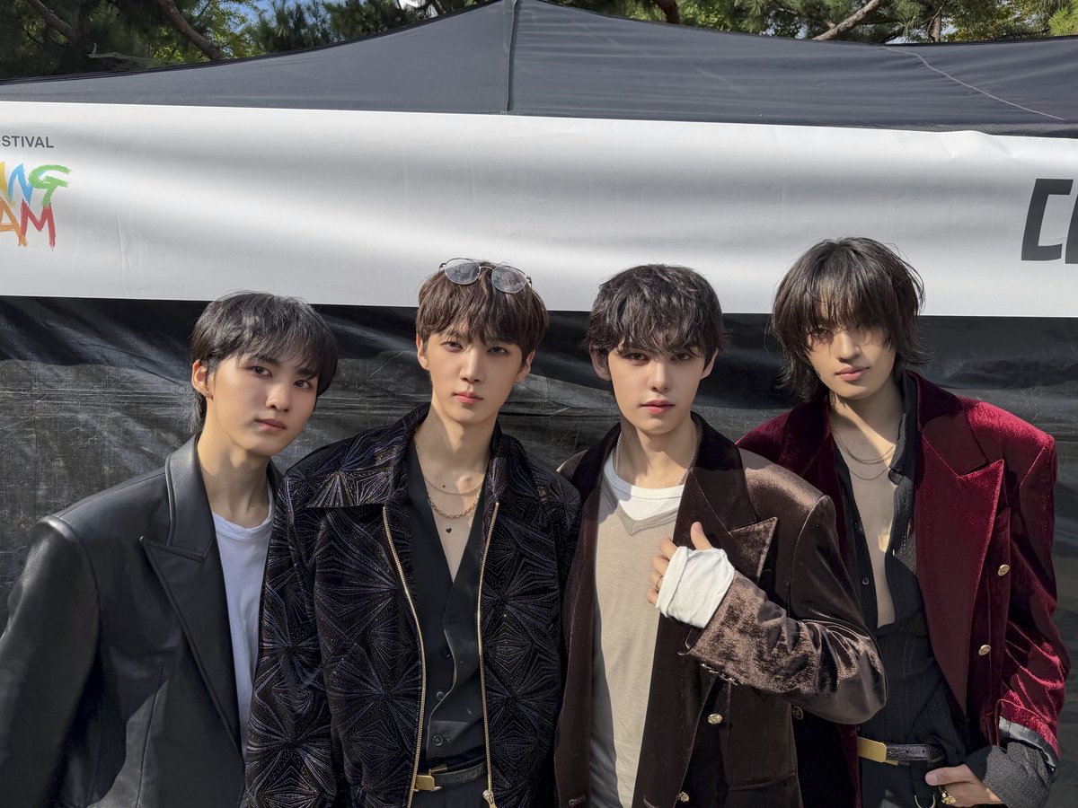 AxMxP_official's tweet photo. [#AxMxPxicture] 261004 2026 강남페스티벌 K-컬처 페스타 FASHION·BEAUTY FESTA

#AxMxP #에이엠피
#강남페스티벌2026 #K컬처페스타
#패션뷰티페스타 #FashionBeautyFesta https://t.co/cTOyX3Xetl