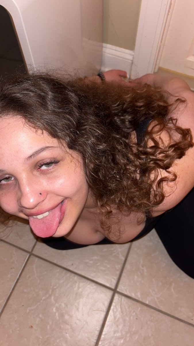 TinyThunderxd's tweet photo. Would you smash? #bbw #bbc #fatass #thick #curvy https://t.co/J0wzLiGujH