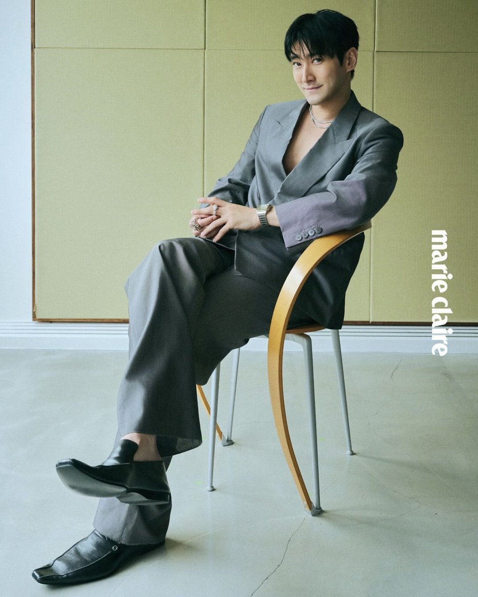about_siwon's tweet photo. 📸 261004 SIWON ig & threads updates

Marie Claire, October 2026

Editor-in-Chief／Sara Lee @.slandhercolletions 
Project Director／Kris Lin @.beloveapril 
Senior Features Editor／Patreeck Liao @.patreeck_xxoo 
Photographer ／Johnny Lu @.johnnylu.jpg
Makeup／Wendy Chen @.wendy818honey
Hair／Enoc Lee @enoclee 
Talent’s Styling／Yi Shin Chiang @.yishin015 
Executive Producer / Bo Jyun Chen hakukin

 @.marieclairetw

#시원 #SIWON #최시원 #CHOISIWON 
@siwonchoi