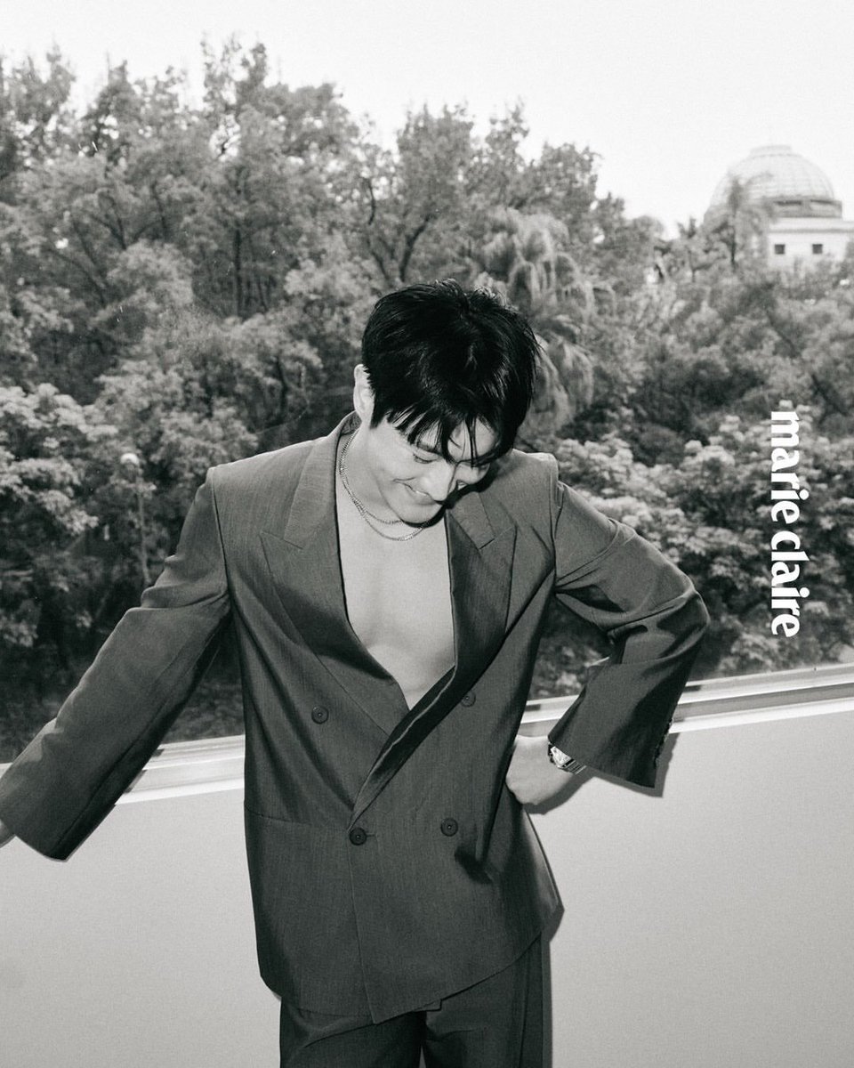 about_siwon's tweet photo. 📸 261004 SIWON ig & threads updates (2)

Marie Claire, October 2026

Editor-in-Chief／Sara Lee @.slandhercolletions 
Project Director／Kris Lin @.beloveapril 
Senior Features Editor／Patreeck Liao @.patreeck_xxoo 
Photographer ／Johnny Lu @.johnnylu.jpg
Makeup／Wendy Chen @.wendy818honey
Hair／Enoc Lee @enoclee 
Talent’s Styling／Yi Shin Chiang @.yishin015 
Executive Producer / Bo Jyun Chen hakukin

 @.marieclairetw

#시원 #SIWON #최시원 #CHOISIWON 
@siwonchoi