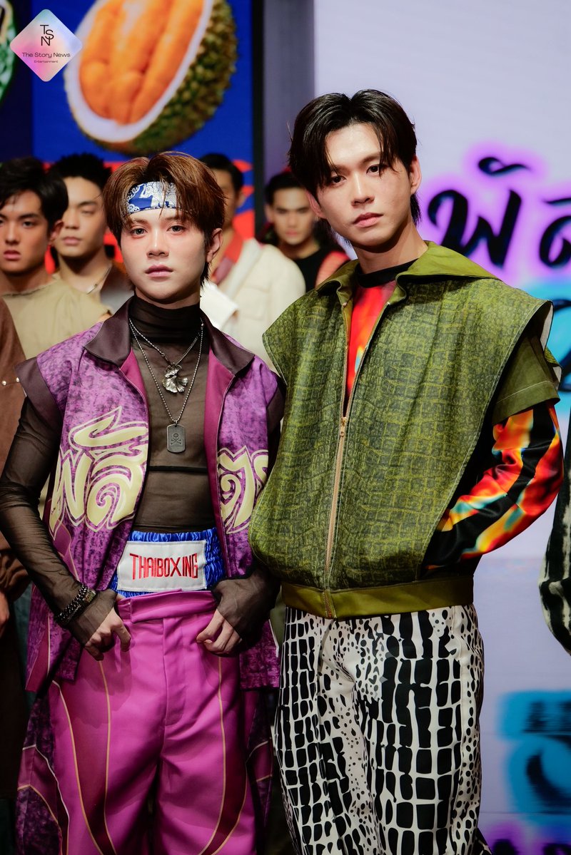 TheStoryNewsEnt's tweet photo. #bbverpj และ #tonliewmtp ร่วมเดินแฟชั่น ในงาน Siam Center BIFW 2026 ที่ Atrium 2 ชั้น G สยามเซ็นเตอร์ ✨

BEVERTONLIEW AT SIAM CENTER BIFW26
#SiamCenterBIFW2026xBEVERTONLIEW

#SiamCenterBIFW2026 #BIFW2026 #SiamCenter #BeverTonliew https://t.co/TzkXdh7gVE