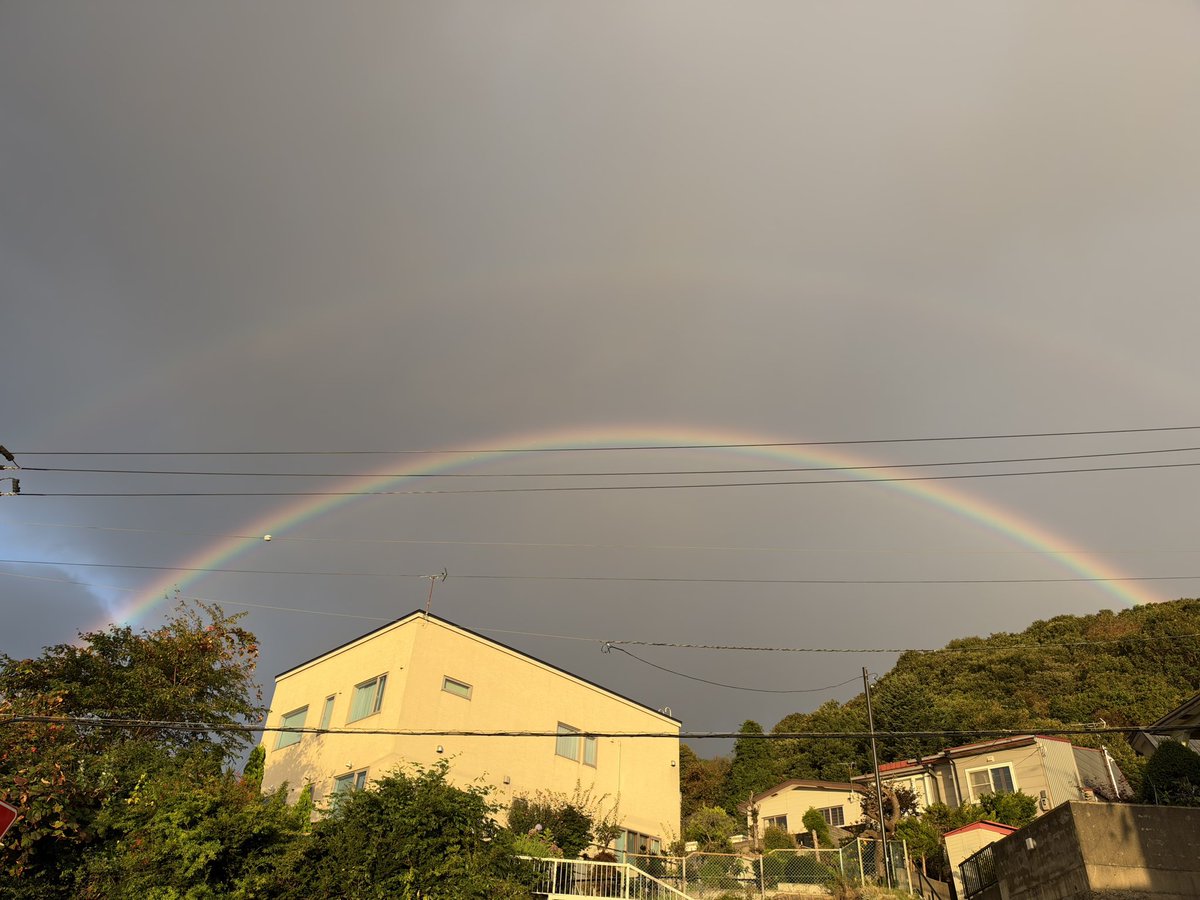 AZwagonROOX's tweet photo. 昨日の二重虹 https://t.co/uZdekRdIrM