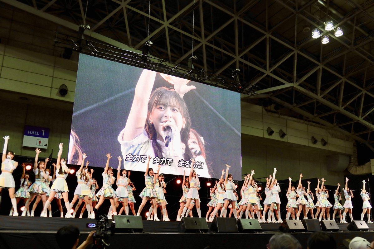 AKB48_staff's tweet photo. *˖ ࣪⊹ꔫ・┈・┈・┈・┈ꔫ⊹*::

　#AKB48_69thシングル
握手会・オンラインお話し会
　　全16日程開催決定🤝🏻

*˖ ࣪⊹ꔫ・┈・┈・┈・┈ꔫ⊹*::

2027年2月24日(水)リリース
伊藤百花が3作連続センターを務める
AKB48 69thシングルの
Official Shop盤受付がスタート💿꙳✩
▶︎https://t.co/QPxZ48xQMO

たくさんのご参加をお待ちしてます🤝🏻♡♡

🗓️開催日程🗓️
「個別握手会」
▶︎ https://t.co/zJ6LEwAN24
2027年1月9日(土)幕張メッセ 
2027年1月10日(日)幕張メッセ 
2027年1月23日(土)有明GYM-EX
2027年1月24日(日)有明GYM-EX
2027年2月6日(土))幕張メッセ 
2027年2月7日(日))幕張メッセ 
2027年3月7日(日)Aichi Sky Expo
2027年4月10日(土)東京ビッグサイト
2027年4月11日(日)東京ビッグサイト
2027年4月25日(日)Aichi Sky Expo

「オンライお話し会」
▶︎ https://t.co/VdKyfJj3xQ
2026年12月26日(土)
2026年12月27日(日)
2027年1月30日(土)
2027年1月31日(日)
2027年3月20日(土)
2027年3月21日(日)