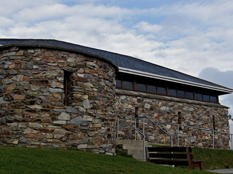 welovedonegal's tweet photo. Today's #EasyLikeSundayMorning #WhereInDonegal
from #WeLoveDonegal ππ
coming up in 65 mins (9am) so still time to have a guess at yesterday's.
Where in #Donegal is this?
CLUE: You can see the #Fanad peninsula from this #Inishowen peninsula fort.
#Ireland . https://t.co/MYtrVifwSH