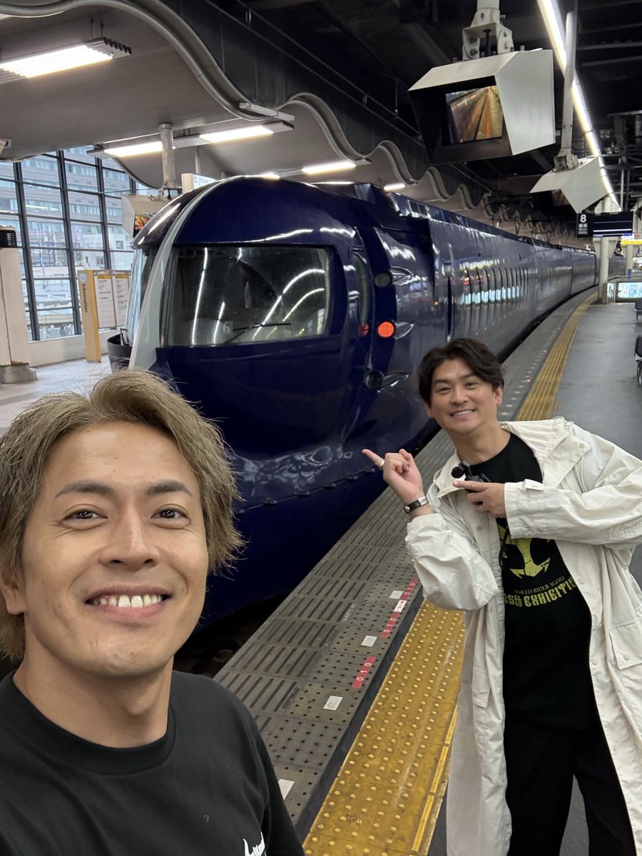 makiyamayusuke's tweet photo. 南海線！真アギト展とコラボの巻🚃
真アギト展×NANKAIコラボレーション
#真アギト展 #南海電車 #コラボ https://t.co/LNZp9RyB4m