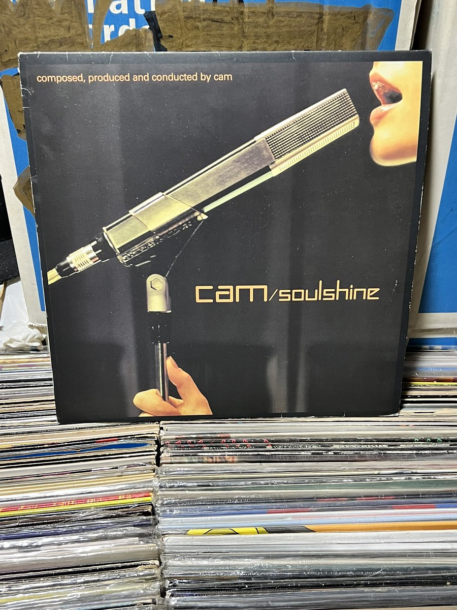 rhymeofmidnight's tweet photo. DJ CAMの2002年のcam名義のLP、
SOULSHINEが到着！
12"で持っていたvoodoo childなどが入っているアルバム🎶
mellowな鳴りがたまらない😃

#hood #cam #djcam https://t.co/nQT1z8jvWU