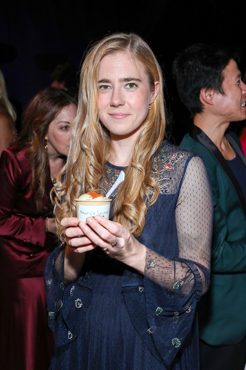 tdeardzupdates's tweet photo. Taylor Dearden and her ice cream at The Barbara Berlanti 'Heroes Gala' Benefitting F Cancer 🍨 https://t.co/237ClDZgeu