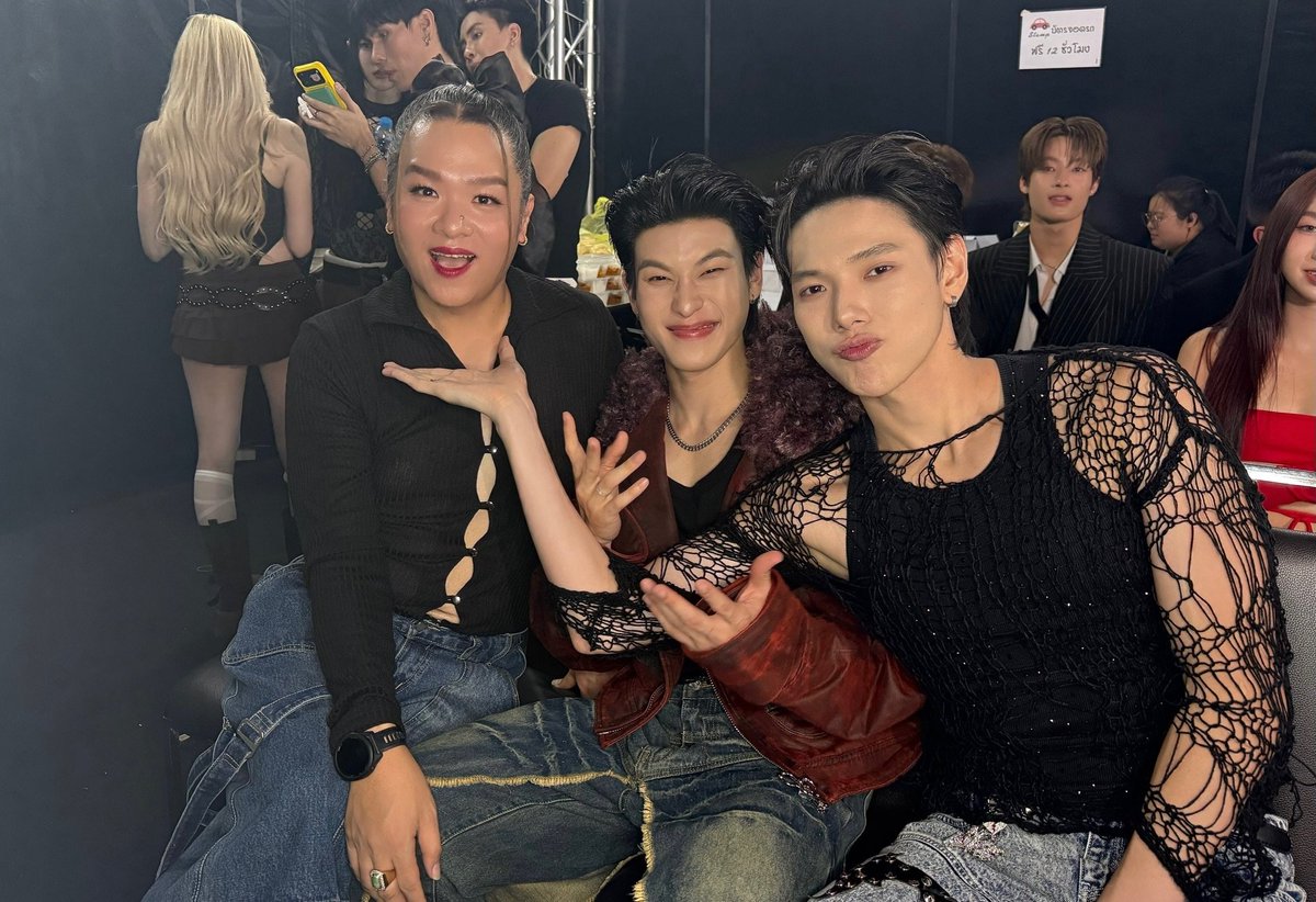 ThewayOffroad's tweet photo. OFFROAD’S  UPDATE [ 2026.10.04 ]✨   
IG : hwasohot

“  ขอบคุณที่มาร่วมเป็นส่วนหนึ่งในงานครบรอบ24ปี ในน์เอ็นเตอร์เทนนะจ๊ะลูก ❤️❤️❤️”

DAOUOFFROAD 9ENT 24th ANN
#ต้าห์อู๋ออฟโรดฉลอง24ปีที่ไนน์เอ็น

#ออฟโรด #offroadKTP  #ThewayOffroad https://t.co/nuGsgmpRdp