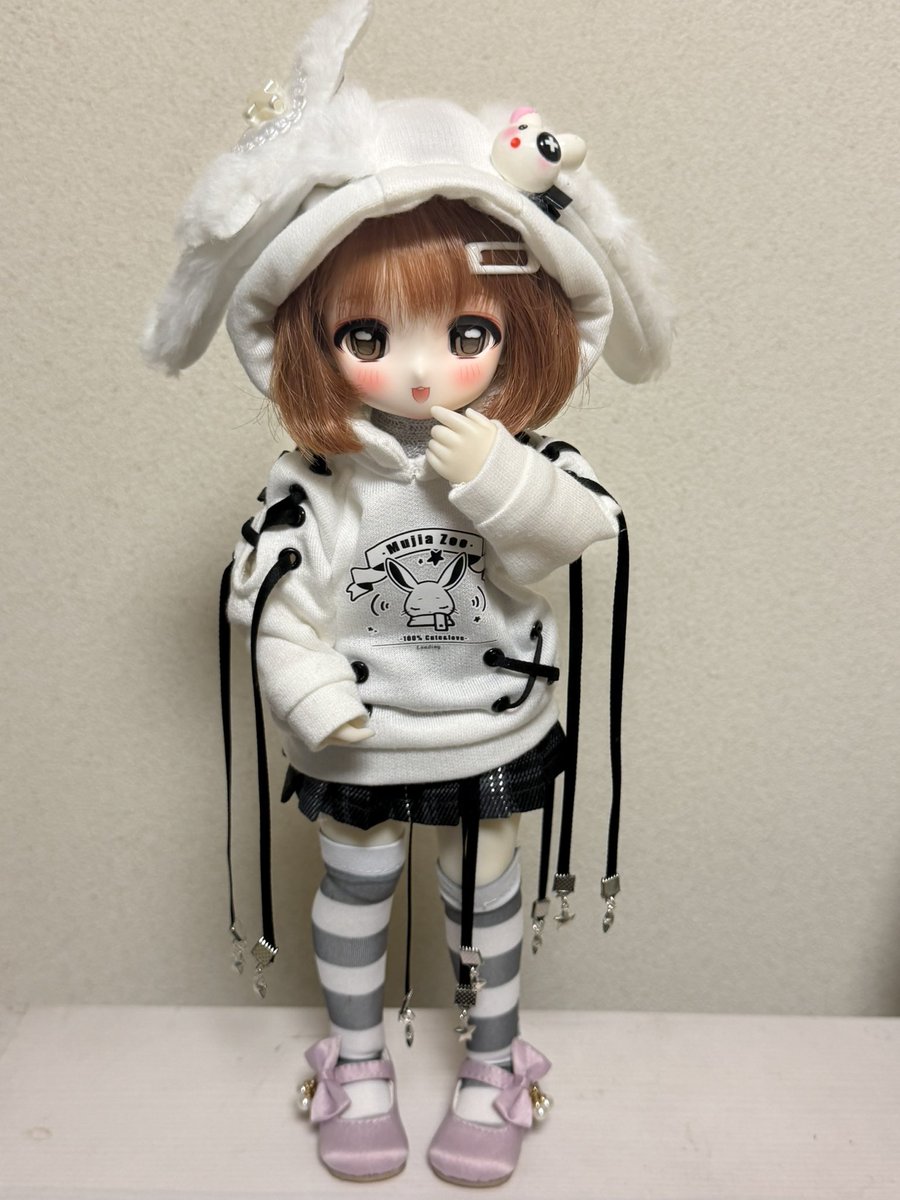 marikatomiyuki's tweet photo. お迎えしたメルちゃん用に買った服を着せてみました。委託品の木茶動物園の服が可愛い🥰 https://t.co/jDgigebUJ3