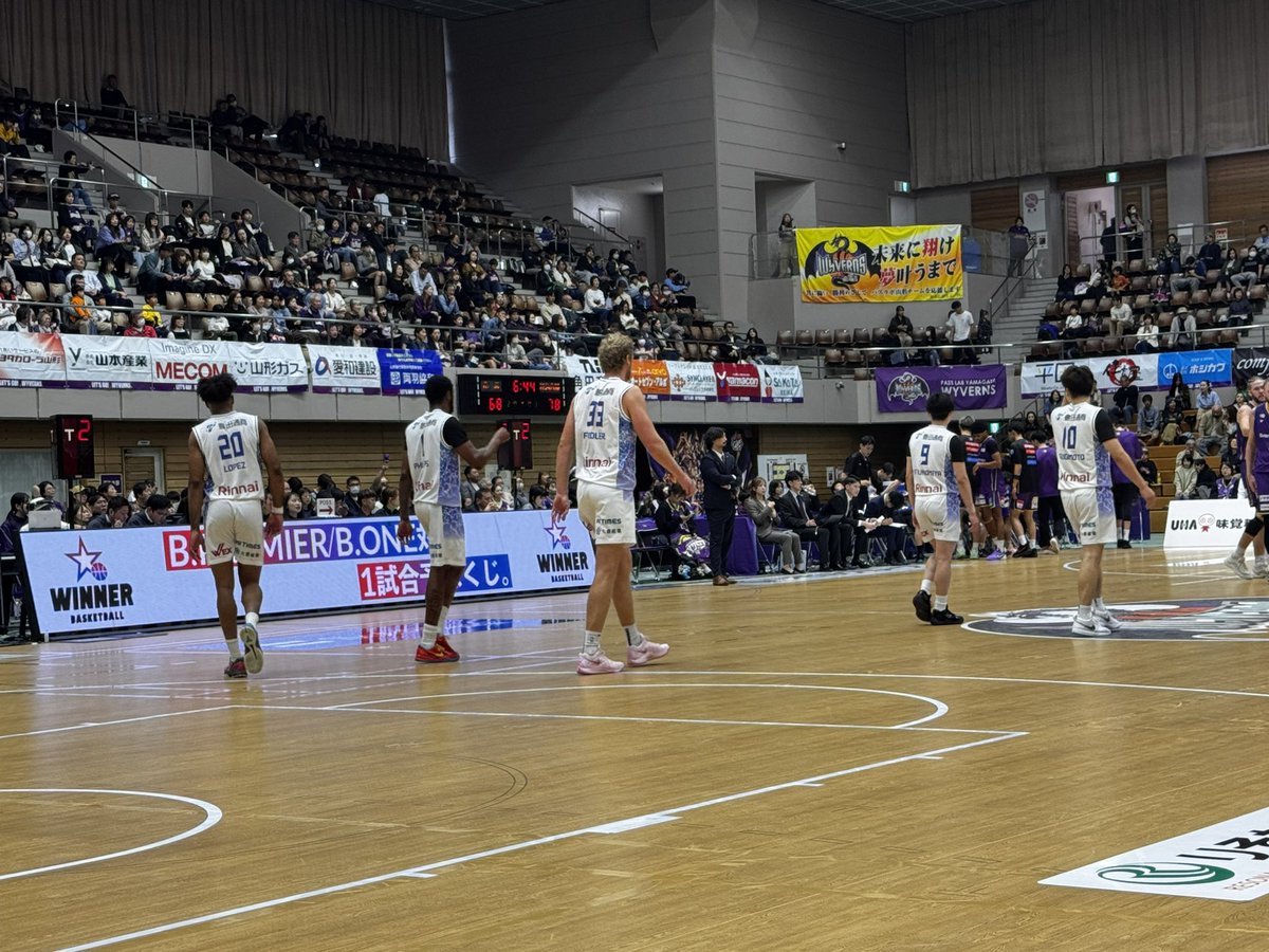 banno_sports's tweet photo. 4Q残り4:53 OT
FE名古屋80-76 山形
2026/10/4(Sun)🆚山形②
#FE名古屋 #FEVER
#覚悟90000 https://t.co/1ehLauIAim