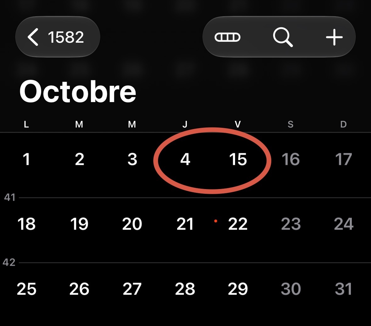 CeJourHistoire's tweet photo. Dix jours manquent dans le calendrier de votre iPhone : du 5 au 14 octobre 1582.

Ce n'est pas un bug. Il y a 444 ans, le lendemain du jeudi 4 octobre était le vendredi 15. https://t.co/djaaNPt3vu