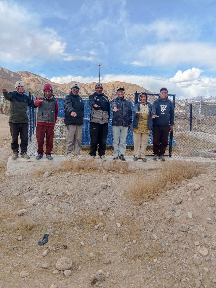 ice_leh's tweet photo. #JalArpanDiwas observed at Koyul, a border village in Eastern Ladakh. Ownership of JJM successfully handed over to villagers. MoU signed, transit walk and water pledge held, with discussions on bank account and Nal Jal Mitra. A historic step for community-led water management. https://t.co/AMDPmdLh2I