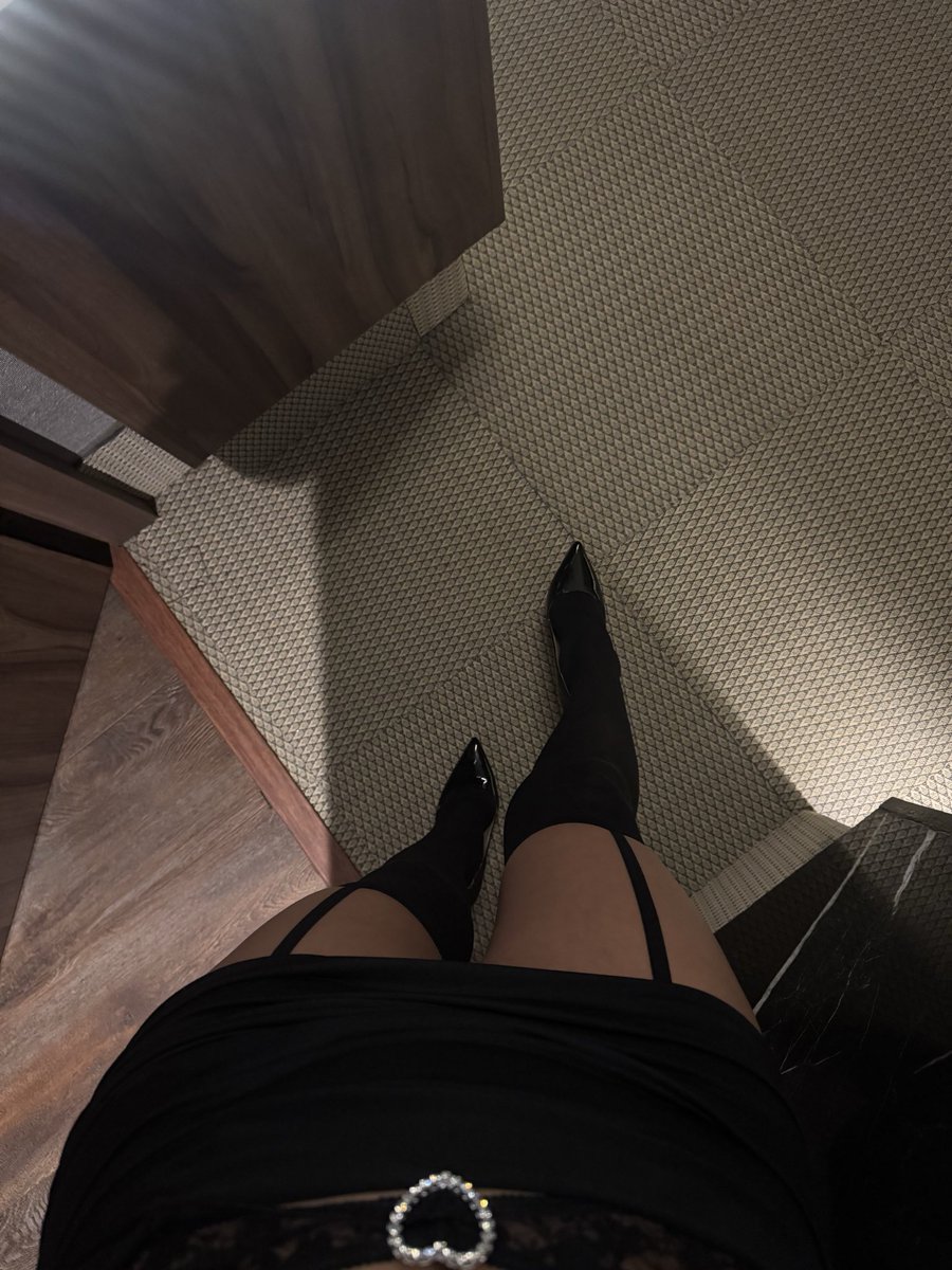 Myobqxa's tweet photo. CDMX bajo mis tacones. ✨ https://t.co/iXBetK1Vif