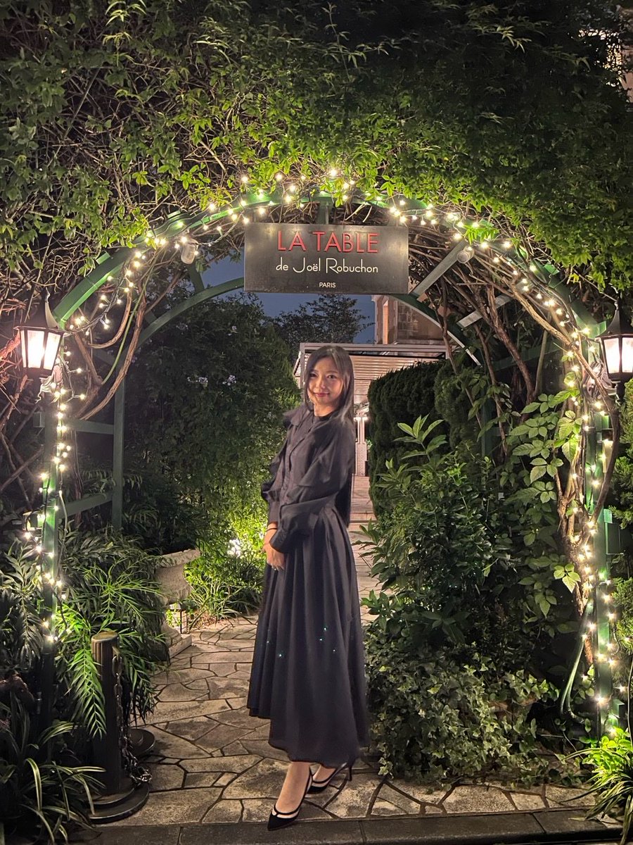 elamusique's tweet photo. 紫のお城でご飯食べたいというわがままを聞いてもらった誕生日でした🎂 https://t.co/ymQRXgB4V5