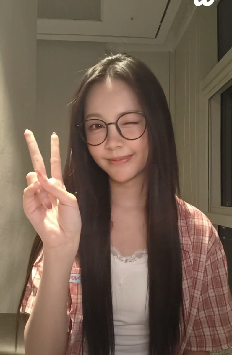 on1yeon0ff's tweet photo. 나는 르메니를 마니 사랑해~♡

#하츠투하츠 #카르멘 https://t.co/UD7Lcqhnsa