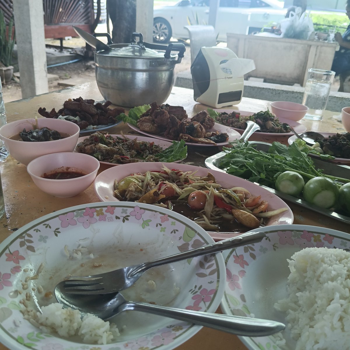 relax8cpz's tweet photo. #ต้มไก่สามพี่น้อง
#ร้อยเอ็ด https://t.co/EkH2r32Y1W