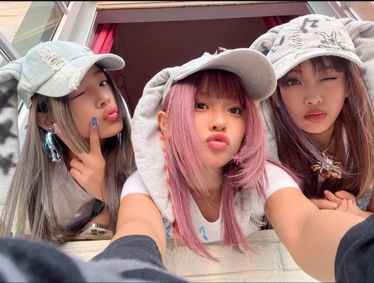 sillyhanyi's tweet photo. mau yang manaaa part 1 @sillyminji @sillyhyein https://t.co/edAiu3hlFC