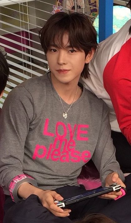 yush_ii45's tweet photo. 襟足前髪長め大学生ビジュゆうしさんすきすぎて困った https://t.co/H6nPYRKHnm
