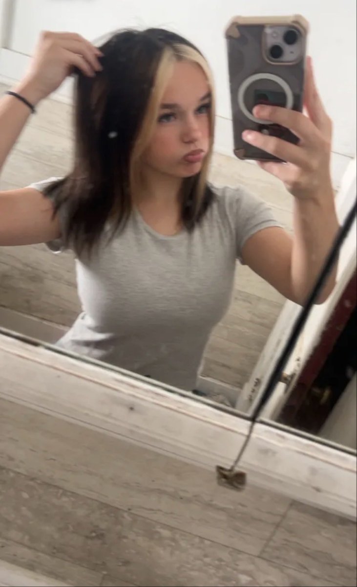 SafarEhab's tweet photo. Repost her everywhere #bop #goon #wankchat #irls #cuck https://t.co/tftJKp7wEL