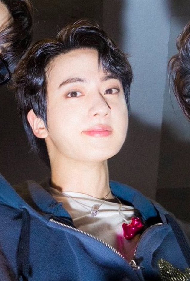 JinBase_'s tweet photo. Perfect in every angle💖😍 https://t.co/3fy67B5iqV