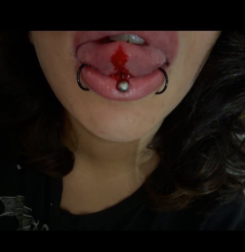 woIfsie's tweet photo. me when i bite the fuck out of my tongue https://t.co/NoZjGxB3cu