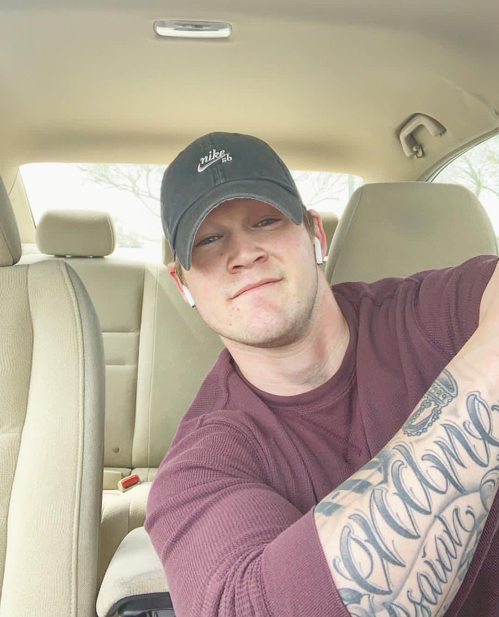Masonwk2o's tweet photo. Weekend Workout.... Heading to the gym 🏋️🇺🇸 https://t.co/fpFoykBXts