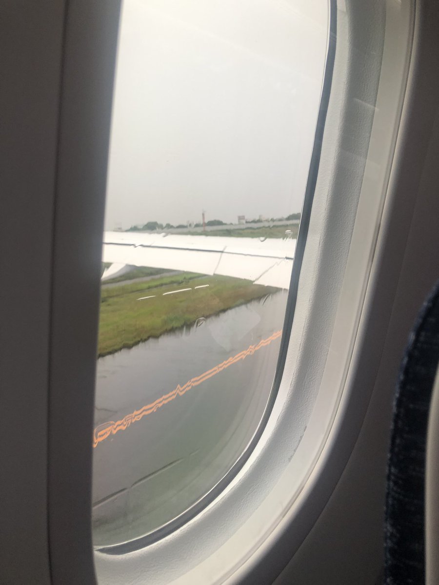 kenny2003jp's tweet photo. 帰りますかー✈️😭
週末はあっという間に🔚 https://t.co/KaY4JOtLpl