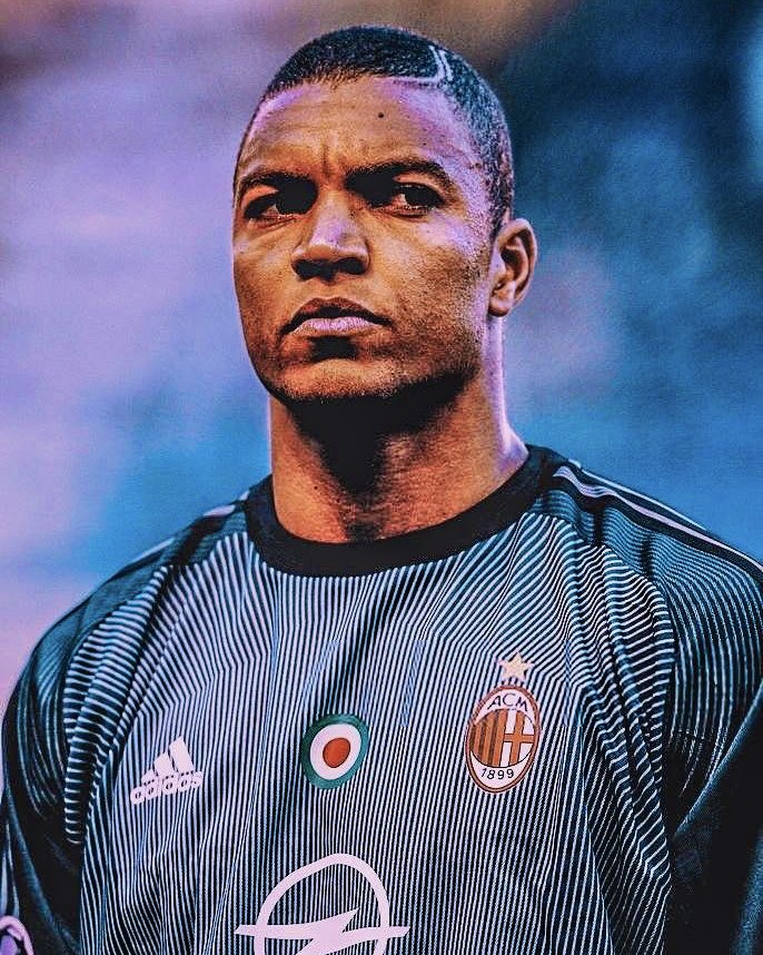 eurofootcom's tweet photo. 🇧🇷✨ Dida had an INCREDIBLE career. 🧤 

✅ 802 appearances 
🏆 27 trophies won
🥇 One of the best goalkeepers ever

Happy birthday, Dida! 👏 https://t.co/cVOalBYgzp