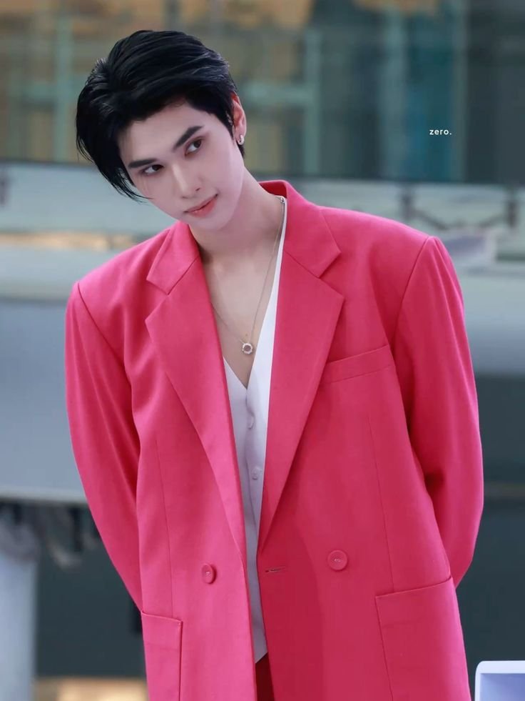 Delu_sionalF4's tweet photo. Them in pink✨ https://t.co/z62w9uREqm