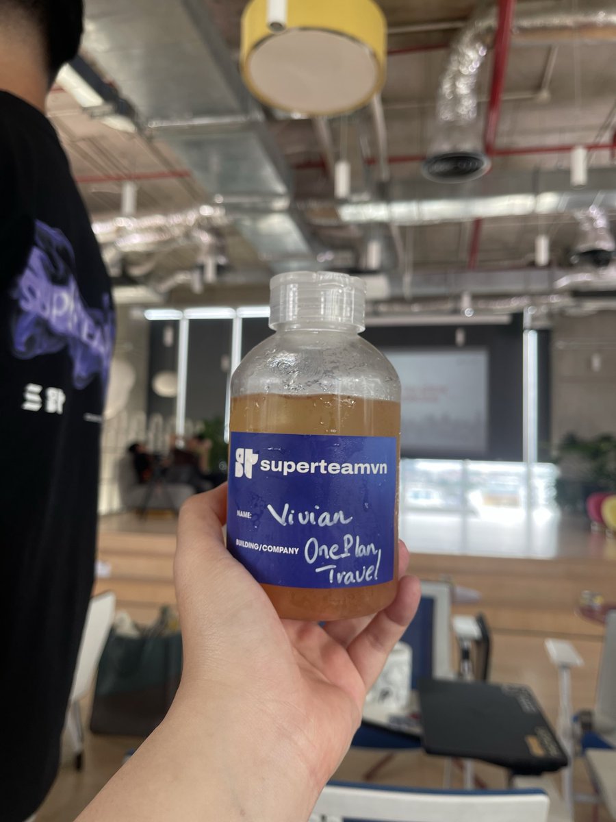 Vivian_HHN's tweet photo. Demo Day kinda day 🫡
Really happy to be here with @OnePlan_Travel , meeting builders, sharing ideas, and seeing what everyone’s cooking in the @SuperteamVN × @solana ecosystem 💙
#RoadToColosseum #ProofOfBuild https://t.co/EXCptaUl8Y