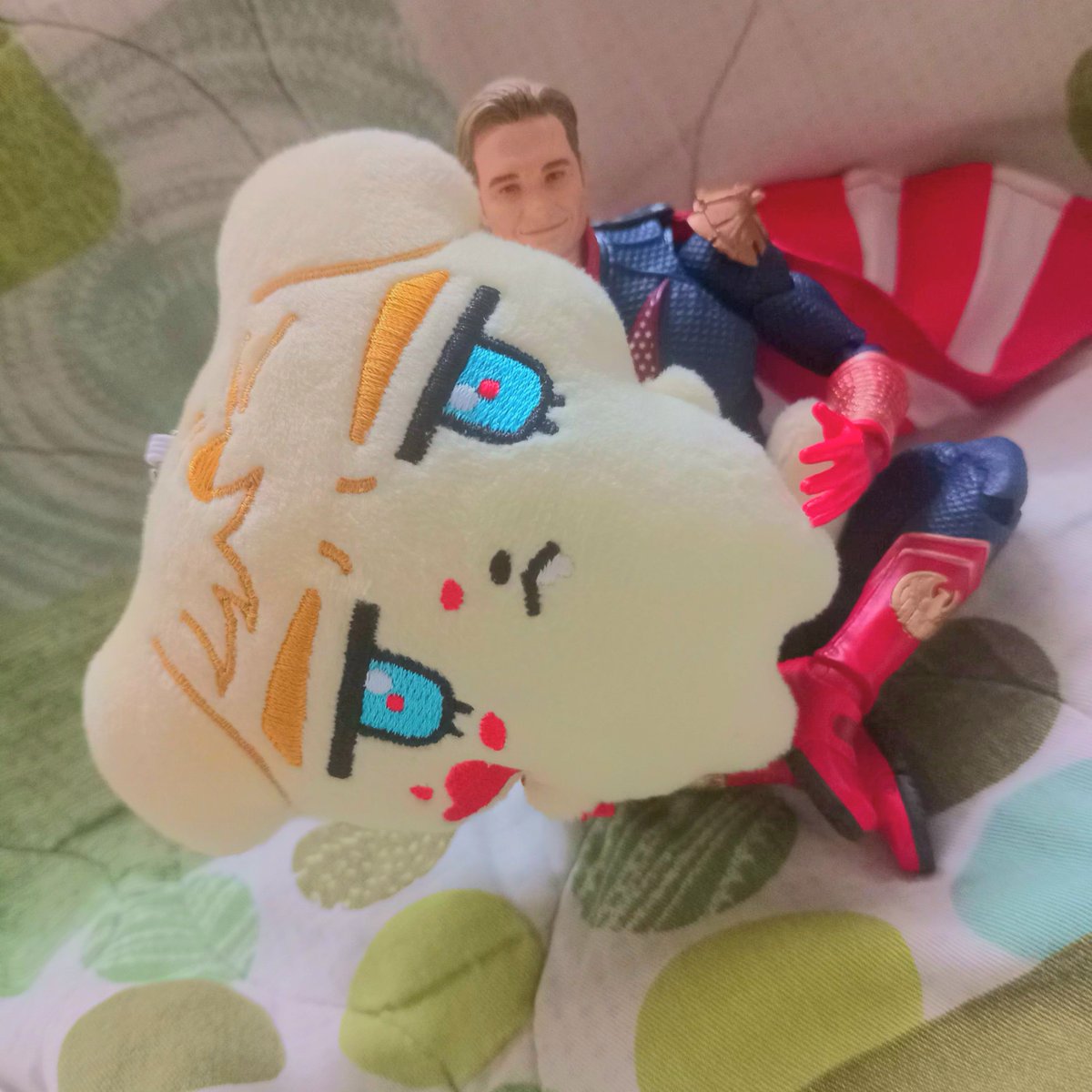 Ngn351's tweet photo. Butchlander plushie https://t.co/OFoQldW38M