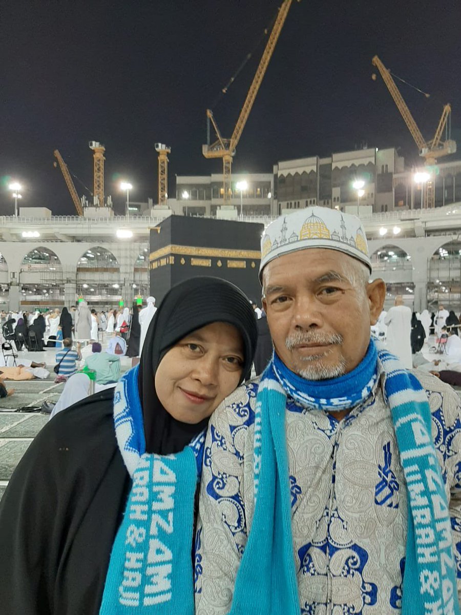 biscottiwish's tweet photo. nemu di arsip laptop, 4 tahun lalu fotonya dah ilang krn hp mamah rusak… udah ikhlas bgt gada yg tersisa eh ternyata ada di aku krn dlu mamah kirim kirimin fotonya ke aku https://t.co/8cdFKHDHTE