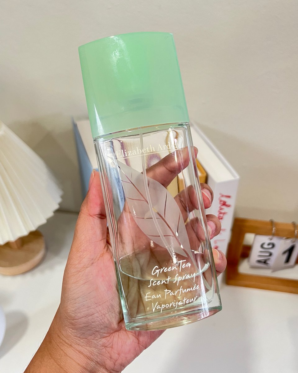 Mymareview's tweet photo. ฉีดขวดนี้มีแต่คนทักกก ขวดที่3แล้ว ชอบมากกกก กลิ่นฟีลสะอาด อาบน้ำใหม่ตลอดเวลา กลิ่นเ���็นมิตรกับคนรอบข้าง ฝาเขียวในตำนานนน ใช้ตามคุณเมย์อาแล้วเลิ้ปเลยย ✨
